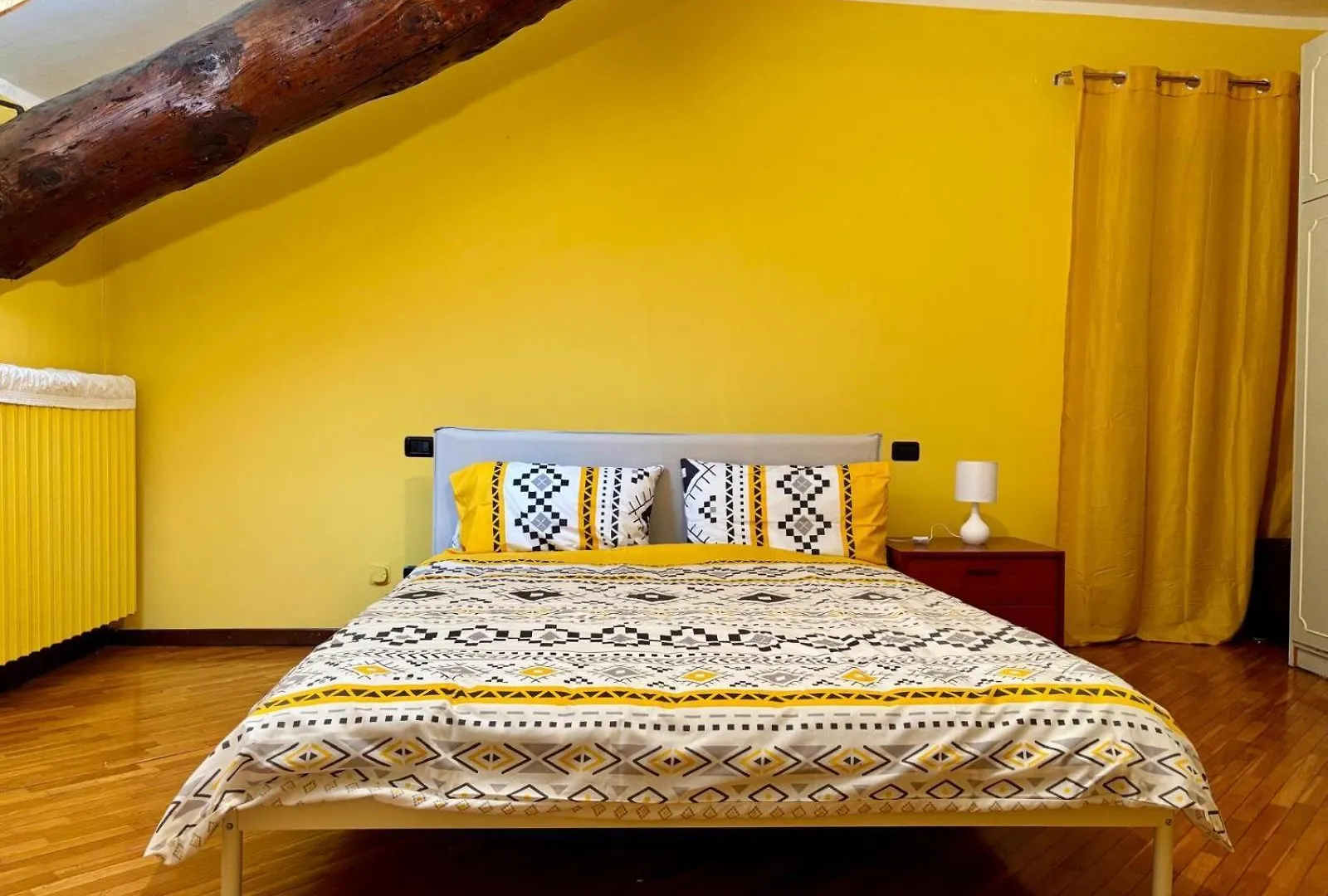 Bergamo Central Living 0*,