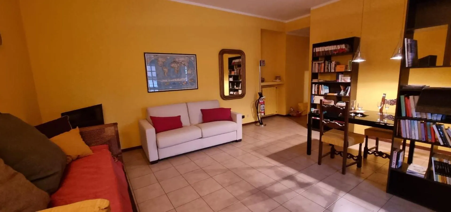 Bergamo Central Living Homestay