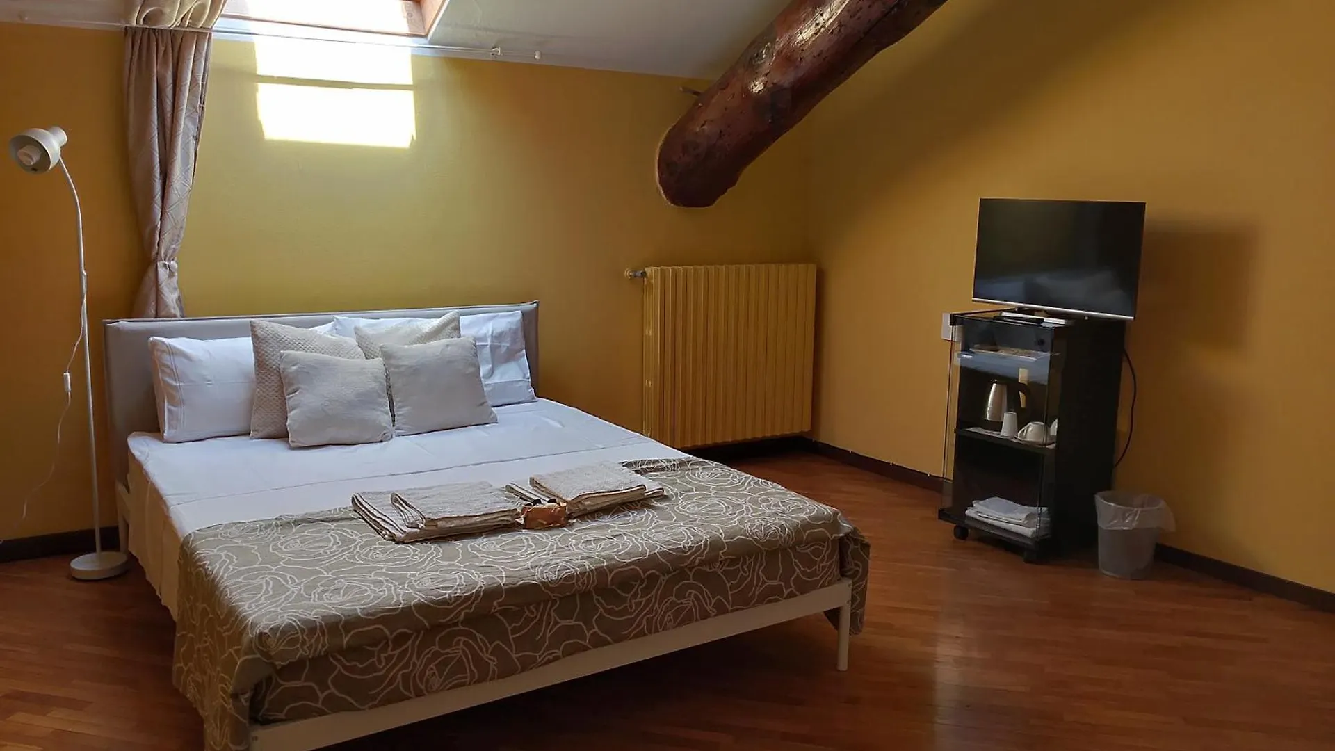 Bergamo Central Living 0*,  Italy