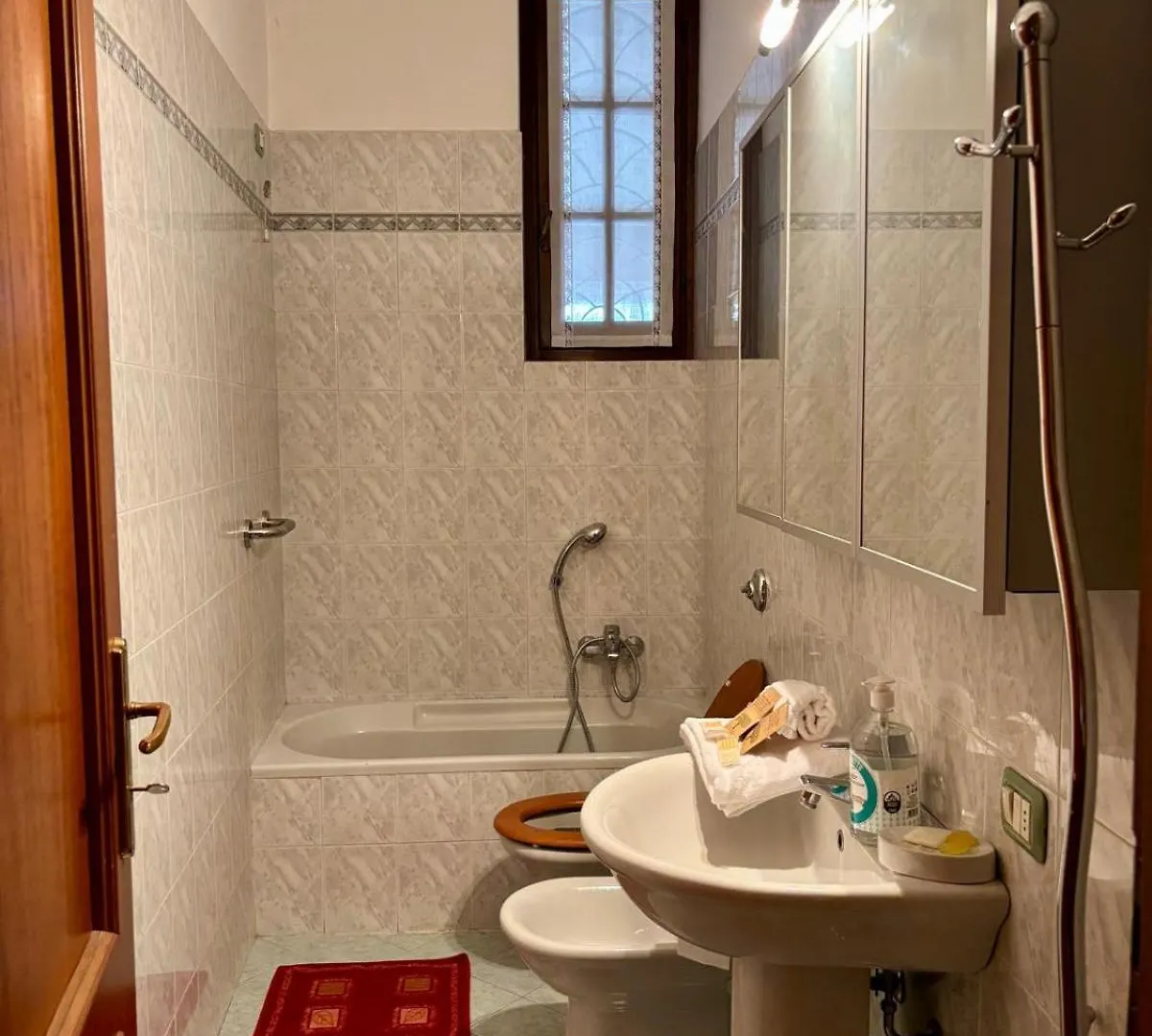 Homestay Bergamo Central Living